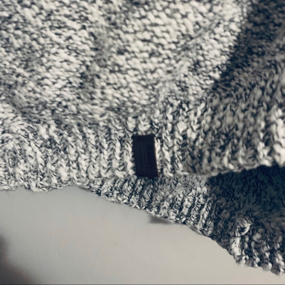 Roots Grey Cape Shrug - Picture 2 of 6